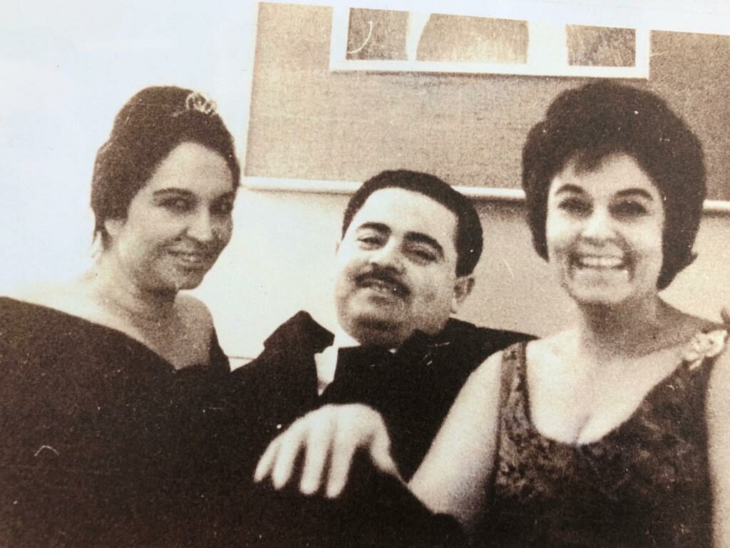 Adnan Khashoggi, Aunt Bashira Yassin, and Mother Samiha